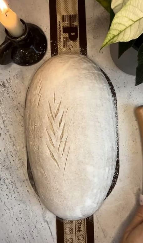 Belmo - nieprzywierająca silikonowa mata do pieczenia chleba i ciast